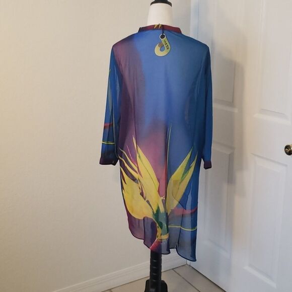 JADE Layered Tunic   - Picture 6 of 16